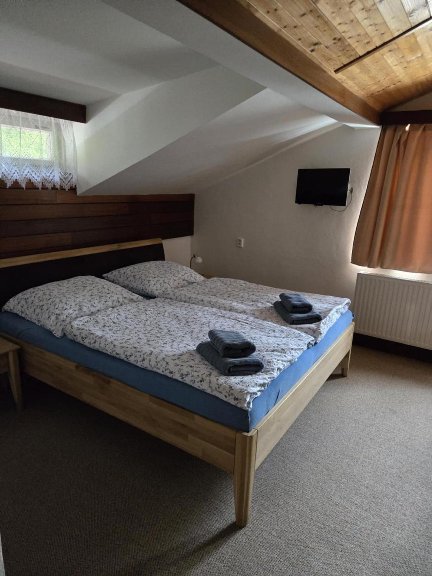 Hotel A Penzion Pegas Vlachovice Luaran gambar
